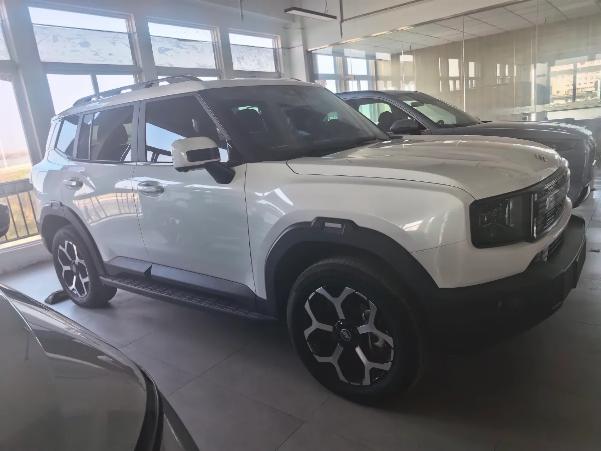 2025 MAXUS XinTu V70 2.0T 150HP L4 9AT,autocango,china used car exporter,china ev exporter,chinese used car exporter,chinese used ev exporter