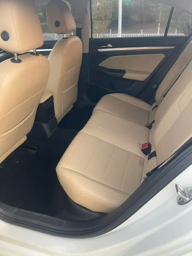 2019 Bestune T77 1.2T 143HP L4 7DCT,autocango,china used car exporter,china ev exporter,chinese used car exporter,chinese used ev exporter