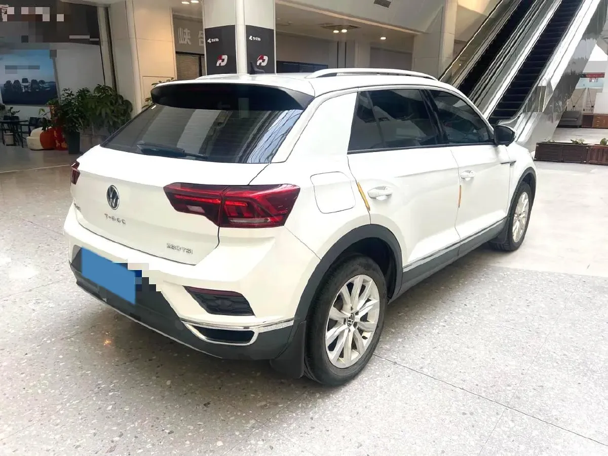2022 Volkswagen T-Roc 1.4T 150HP L4 7DCT,autocango,china used car exporter,china ev exporter,chinese used car exporter,chinese used ev exporter