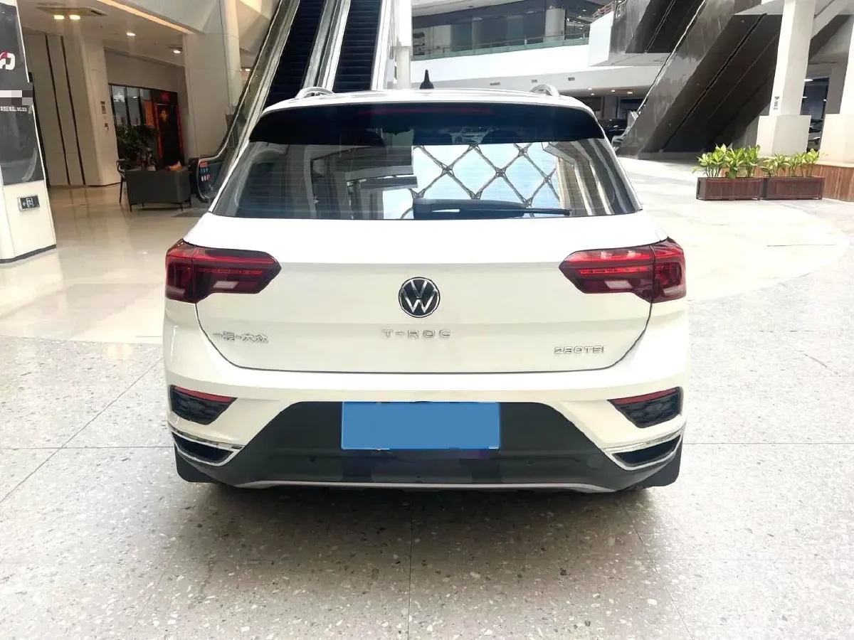 2022 Volkswagen T-Roc 1.4T 150HP L4 7DCT,autocango,china used car exporter,china ev exporter,chinese used car exporter,chinese used ev exporter