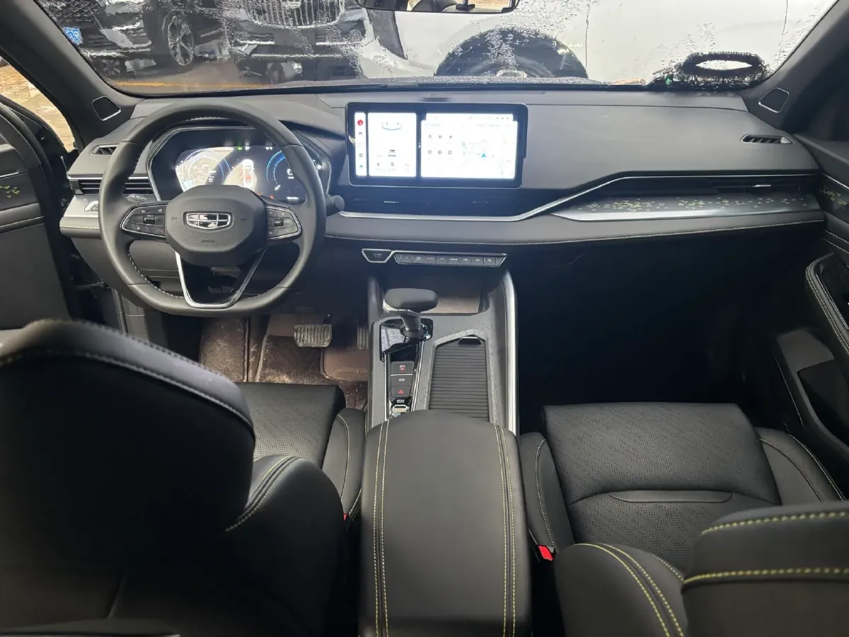 2023 Geely Preface 1.5T 181HP L4 7DCT,autocango,china used car exporter,china ev exporter,chinese used car exporter,chinese used ev exporter