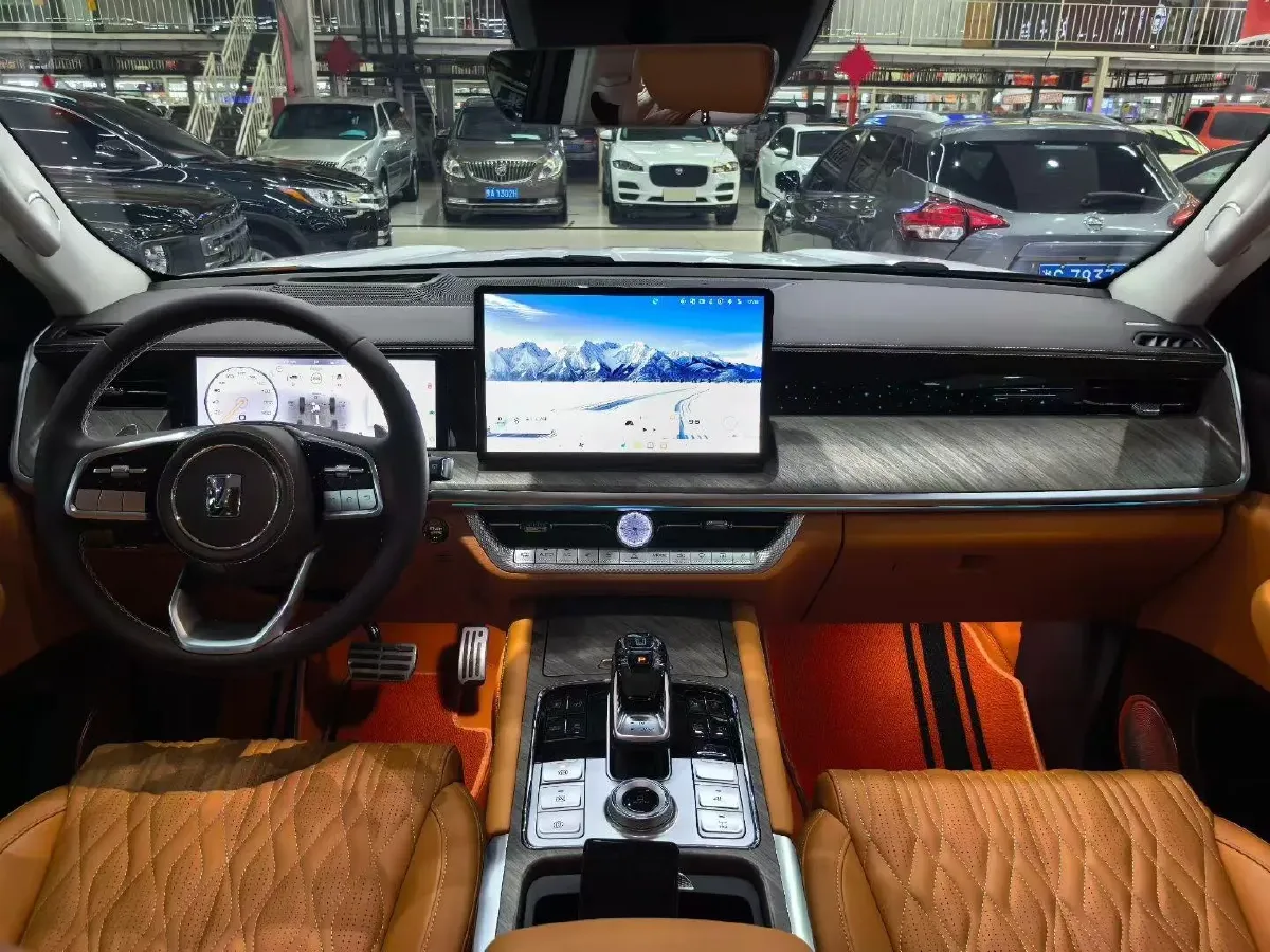 2023 Tank 500 2.0T 252HP L4 9AT PHEV 37.1KWH,autocango,china used car exporter,china ev exporter,chinese used car exporter,chinese used ev exporter