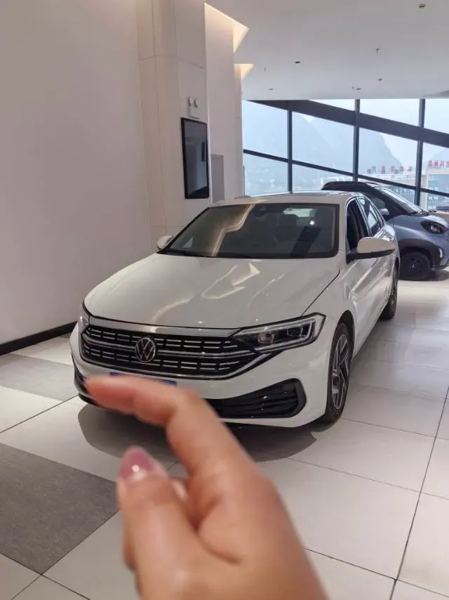 2022 Volkswagen Sagitar 1.2T 116HP L4 7DCT,autocango,china used car exporter,china ev exporter,chinese used car exporter,chinese used ev exporter