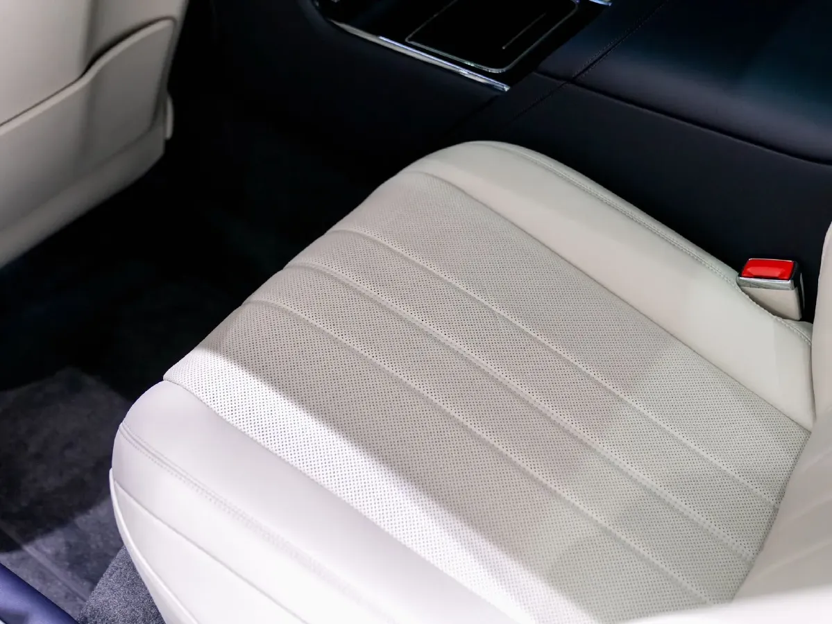 2022 Bentley Flying Spur 4.0T 550HP V8 8DCT,autocango,china used car exporter,china ev exporter,chinese used car exporter,chinese used ev exporter