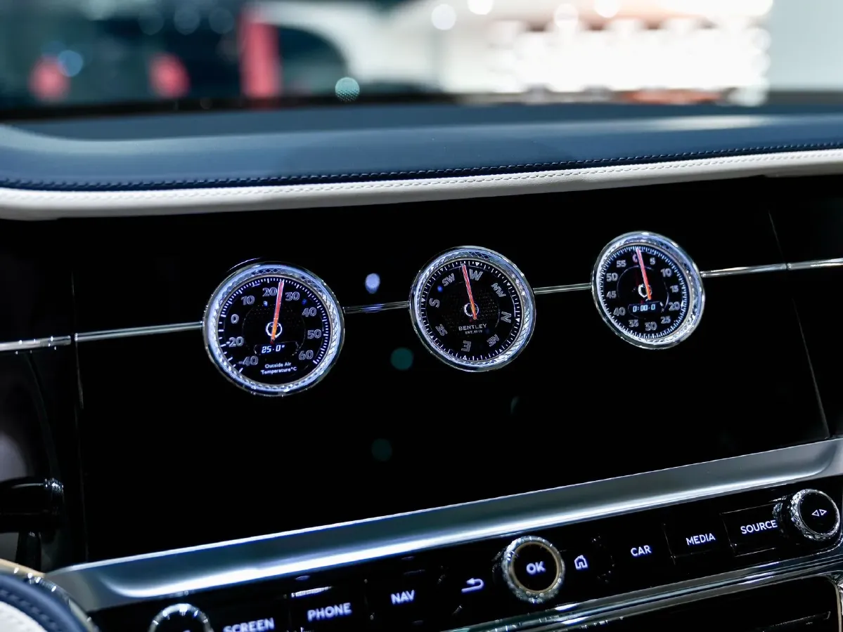 2022 Bentley Flying Spur 4.0T 550HP V8 8DCT,autocango,china used car exporter,china ev exporter,chinese used car exporter,chinese used ev exporter