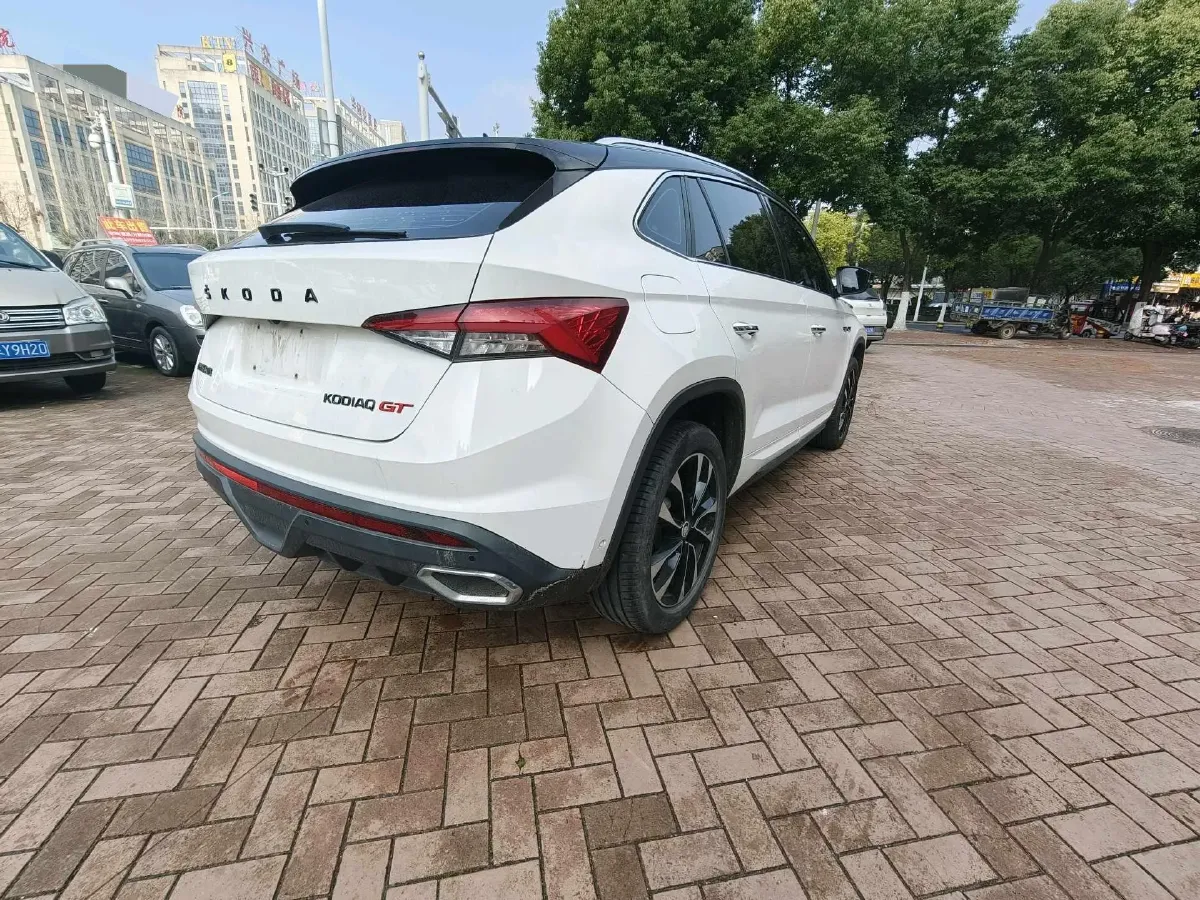2022 Skoda Kodiak GT 2.0T 186HP L4 7DCT,autocango,china used car exporter,china ev exporter,chinese used car exporter,chinese used ev exporter