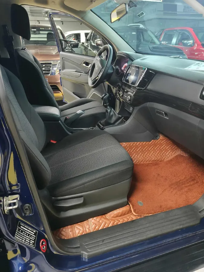 2020 Isuzu LingTuo 2.5T 150HP L4 6MT,autocango,china used car exporter,china ev exporter,chinese used car exporter,chinese used ev exporter