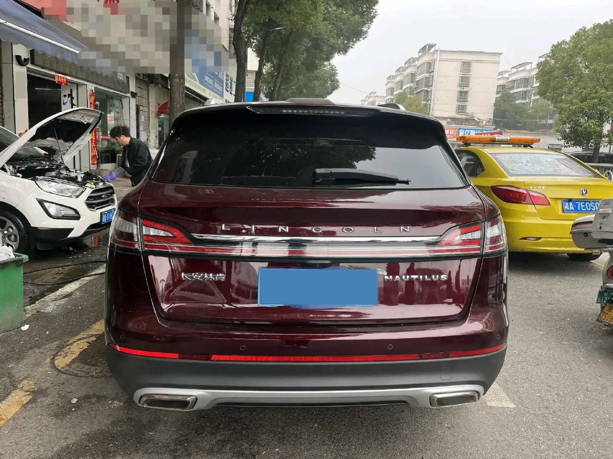 2021 Lincoln Nautilus 2.0T 245HP L4 8AT,autocango,china used car exporter,china ev exporter,chinese used car exporter,chinese used ev exporter