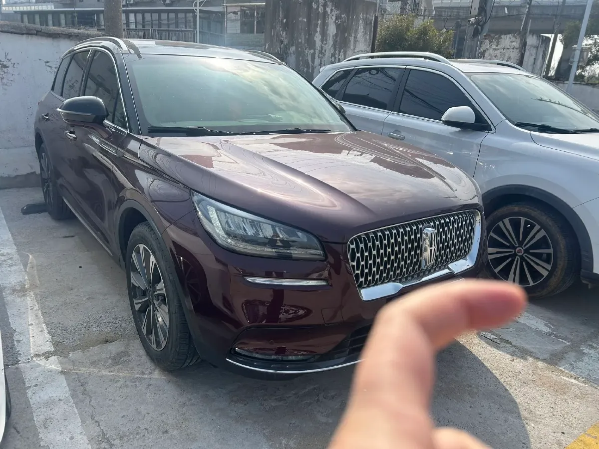 2023 Lincoln Corsair 2.0T 261HP L4 8AT,autocango,china used car exporter,china ev exporter,chinese used car exporter,chinese used ev exporter