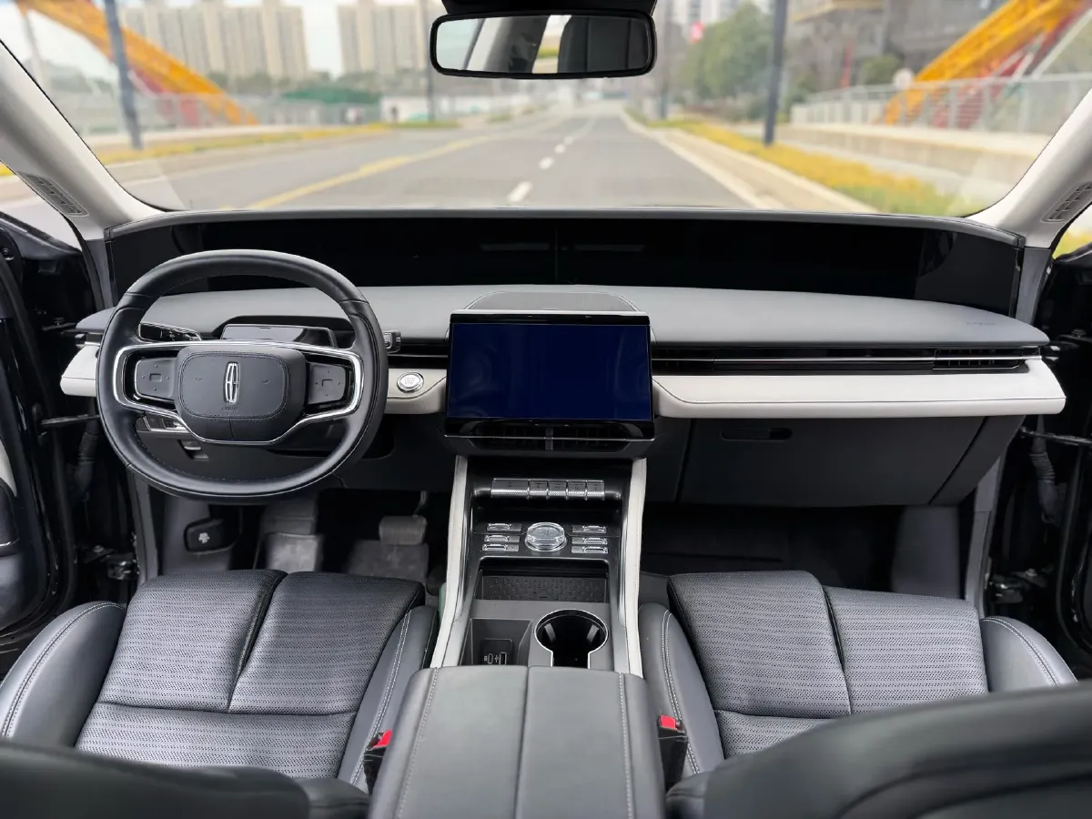 2023 Lincoln Nautilus 2.0T 261HP L4 8AT,autocango,china used car exporter,china ev exporter,chinese used car exporter,chinese used ev exporter