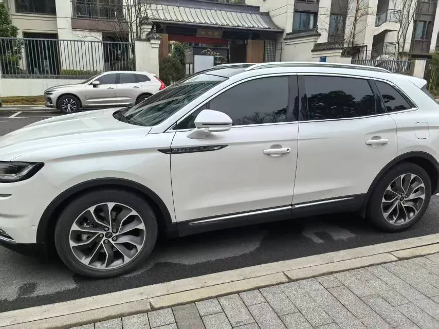 2021 Lincoln Nautilus 2.0T 245HP L4 8AT,autocango,china used car exporter,china ev exporter,chinese used car exporter,chinese used ev exporter