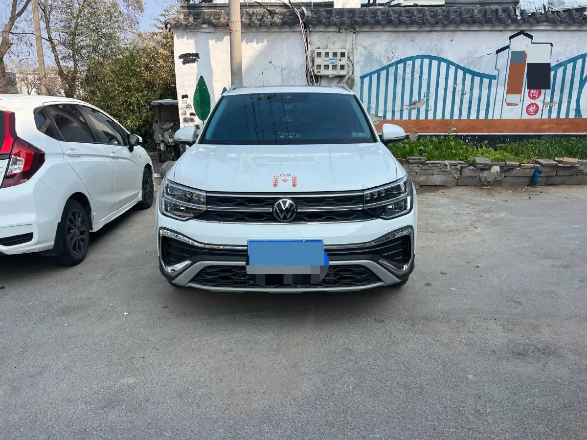 2024 Volkswagen Tharu 1.5T 160HP L4 7DCT,autocango,china used car exporter,china ev exporter,chinese used car exporter,chinese used ev exporter