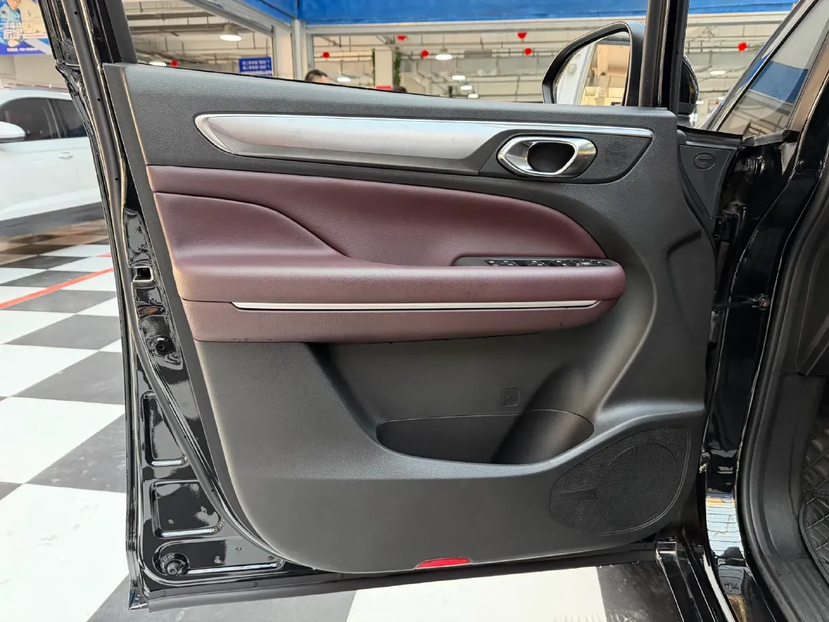 2021 GAC Trumpchi M6 1.5T 169HP L4 7DCT,autocango,china used car exporter,china ev exporter,chinese used car exporter,chinese used ev exporter