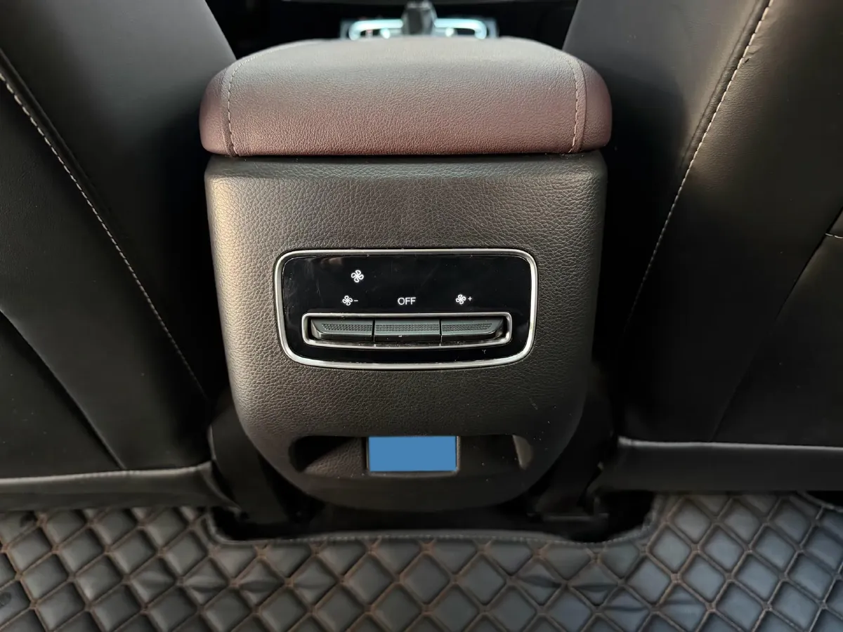 2021 GAC Trumpchi M6 1.5T 169HP L4 7DCT,autocango,china used car exporter,china ev exporter,chinese used car exporter,chinese used ev exporter