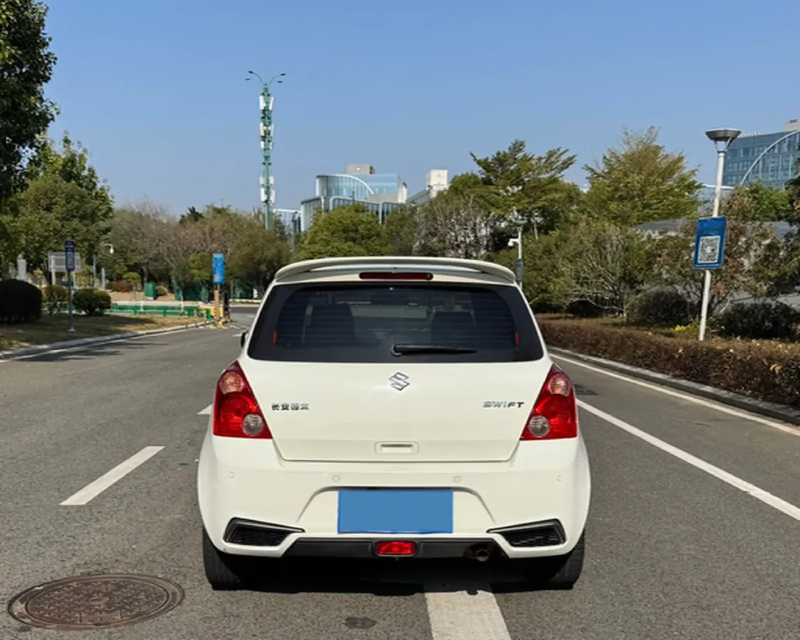 2016 Suzuki Swift 1.5L 103HP L4 4AT,autocango,china used car exporter,china ev exporter,chinese used car exporter,chinese used ev exporter