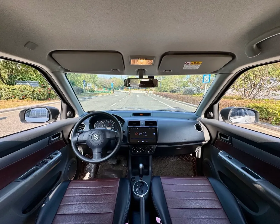 2016 Suzuki Swift 1.5L 103HP L4 4AT,autocango,china used car exporter,china ev exporter,chinese used car exporter,chinese used ev exporter