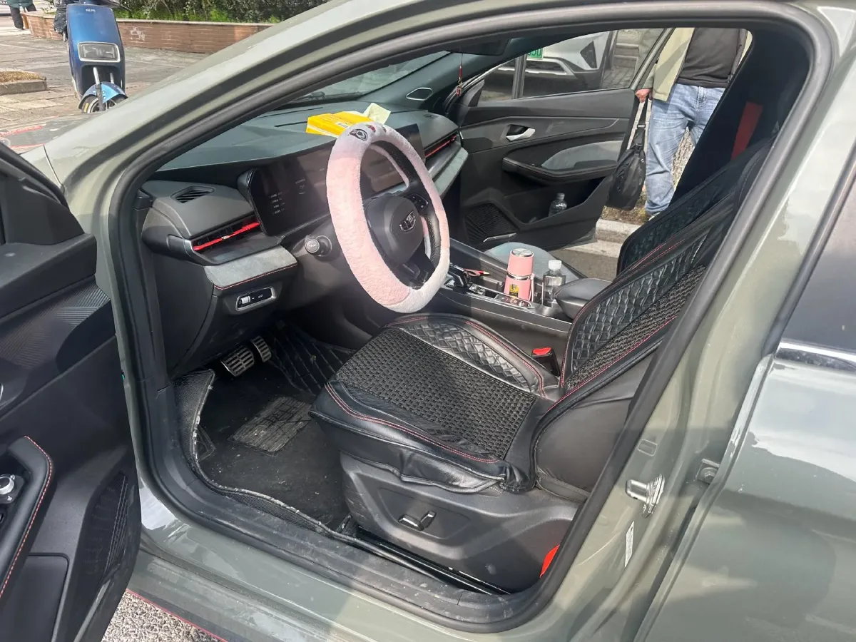 2022 Geely Binray 1.5T 181HP L4 7DCT,autocango,china used car exporter,china ev exporter,chinese used car exporter,chinese used ev exporter