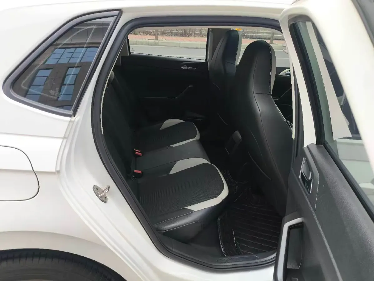2021 Haval H6 1.5T 169HP L4 7DCT,autocango,china used car exporter,china ev exporter,chinese used car exporter,chinese used ev exporter