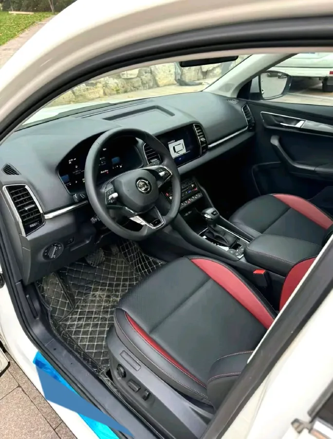 2021 Skoda Karoq 1.4T 150HP L4 7DCT,autocango,china used car exporter,china ev exporter,chinese used car exporter,chinese used ev exporter