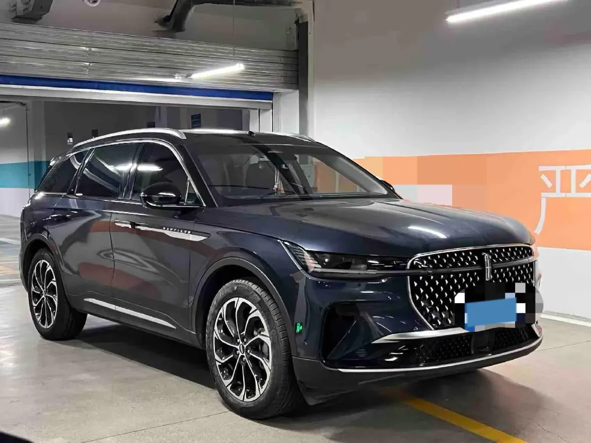 2023 Lincoln Nautilus 2.0T 261HP L4 8AT,autocango,china used car exporter,china ev exporter,chinese used car exporter,chinese used ev exporter