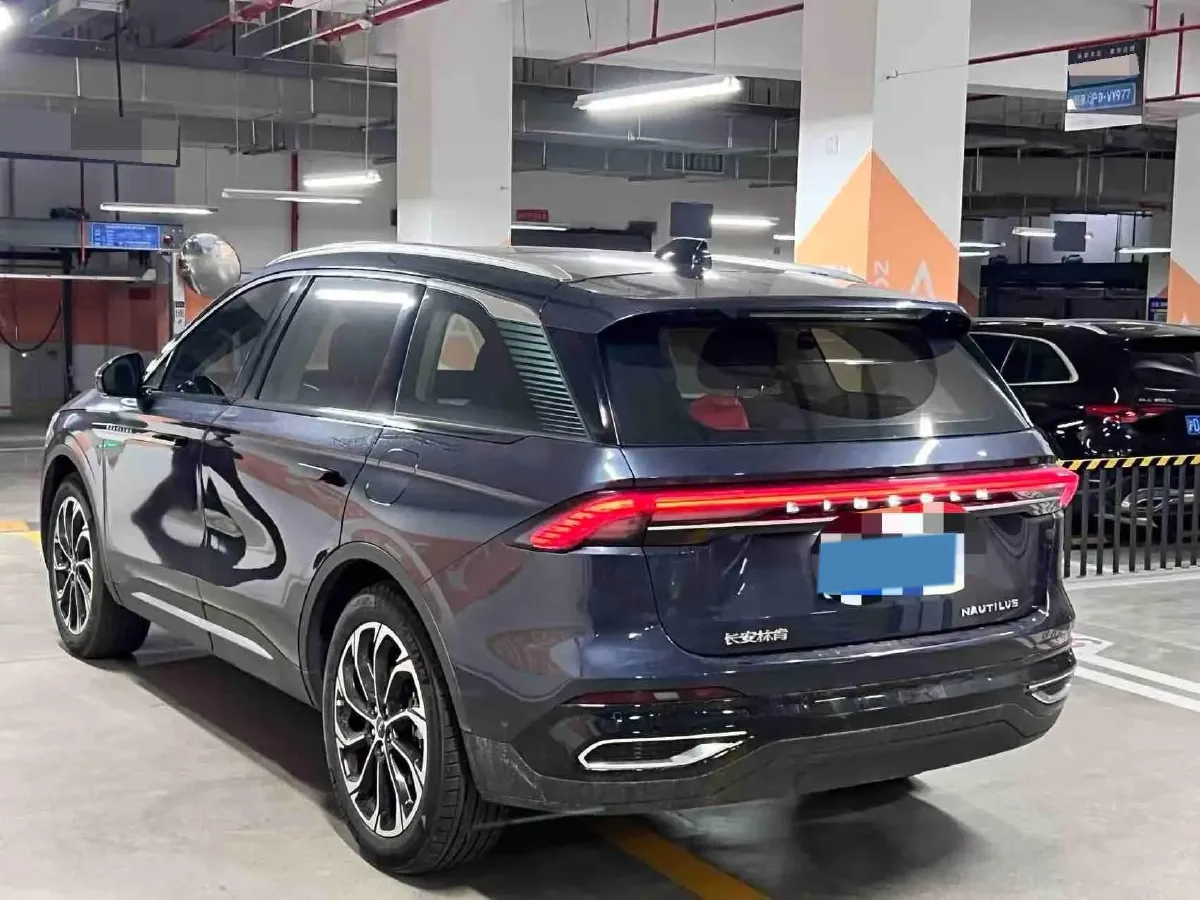2023 Lincoln Nautilus 2.0T 261HP L4 8AT,autocango,china used car exporter,china ev exporter,chinese used car exporter,chinese used ev exporter