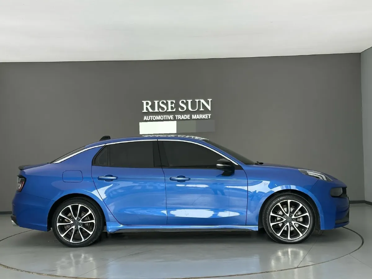 2019 Qoros 5 1.6T 197HP L4 7DCT,autocango,china used car exporter,china ev exporter,chinese used car exporter,chinese used ev exporter