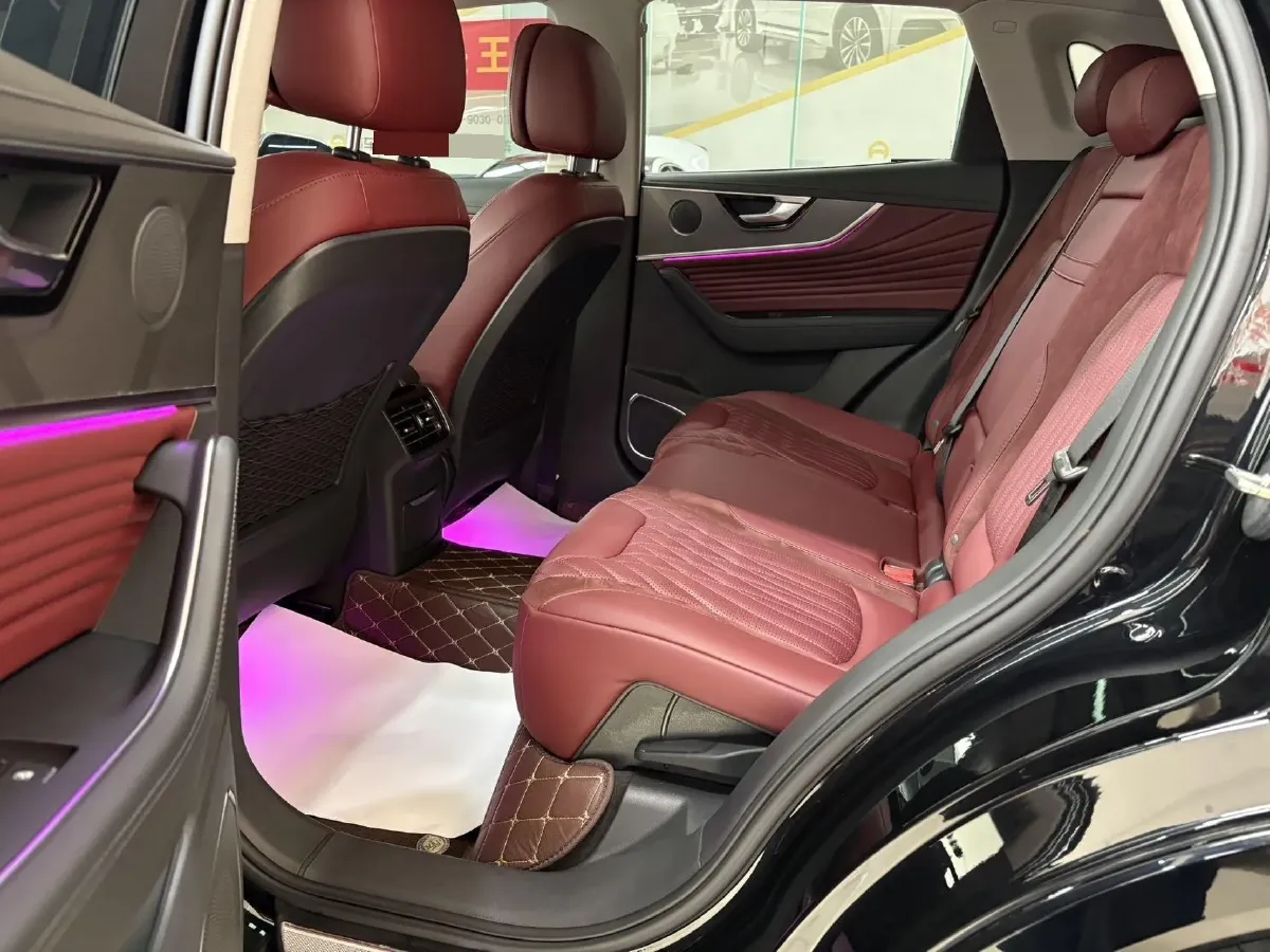 2023 HongQi HS5 2.0T 252HP L4 8AT,autocango,china used car exporter,china ev exporter,chinese used car exporter,chinese used ev exporter