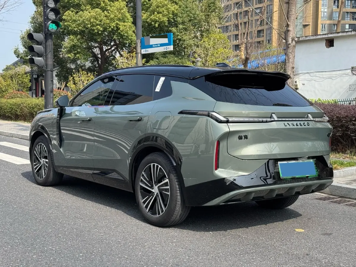 2023 LYNK&CO 08 EM-P 1.5T 163HP L4 3DHT PHEV 39.6KWH,autocango,china used car exporter,china ev exporter,chinese used car exporter,chinese used ev exporter