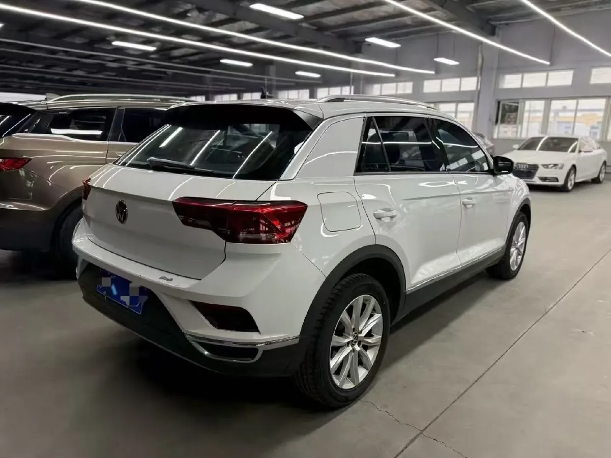 2022 Volkswagen T-Roc 1.4T 150HP L4 7DCT,autocango,china used car exporter,china ev exporter,chinese used car exporter,chinese used ev exporter