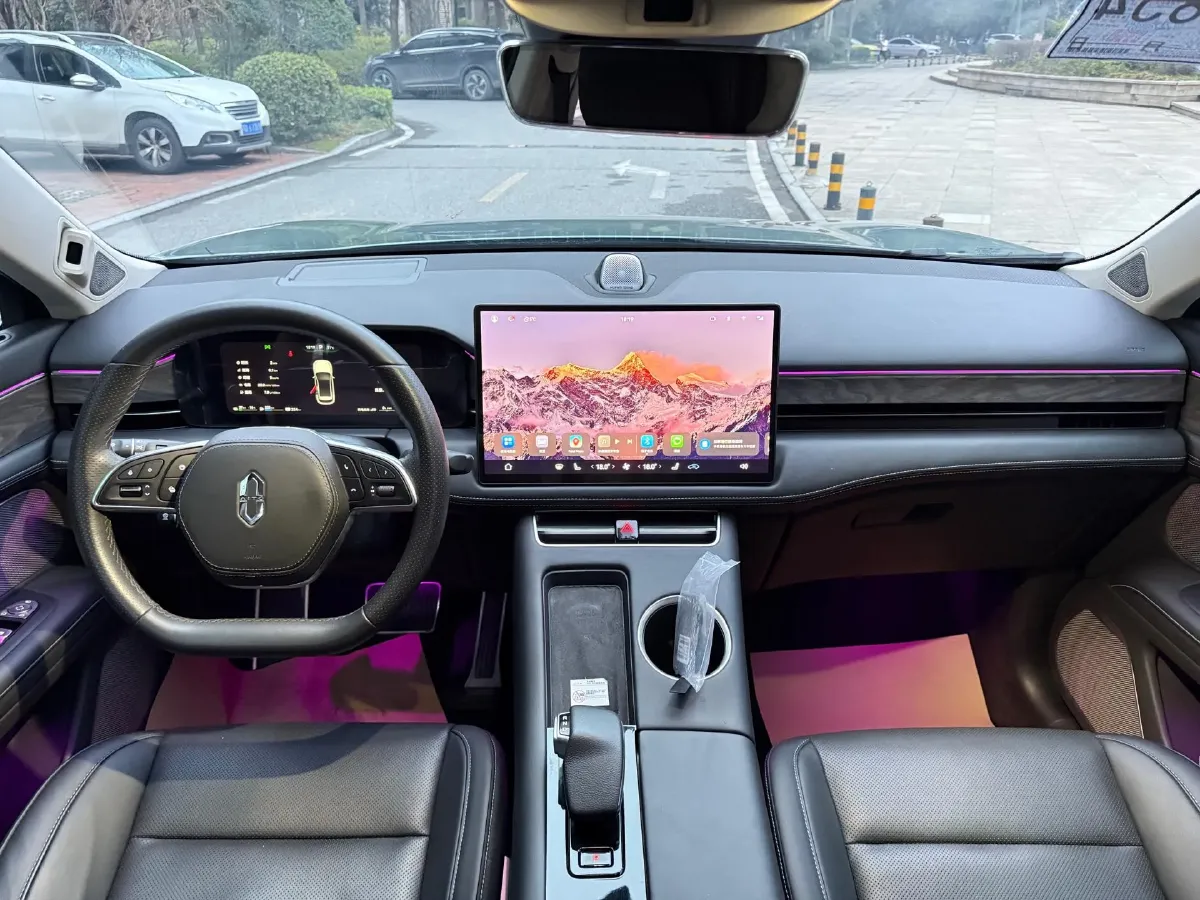 2022 Isuzu Mu-X 2.0T 220HP L4 8AT,autocango,china used car exporter,china ev exporter,chinese used car exporter,chinese used ev exporter