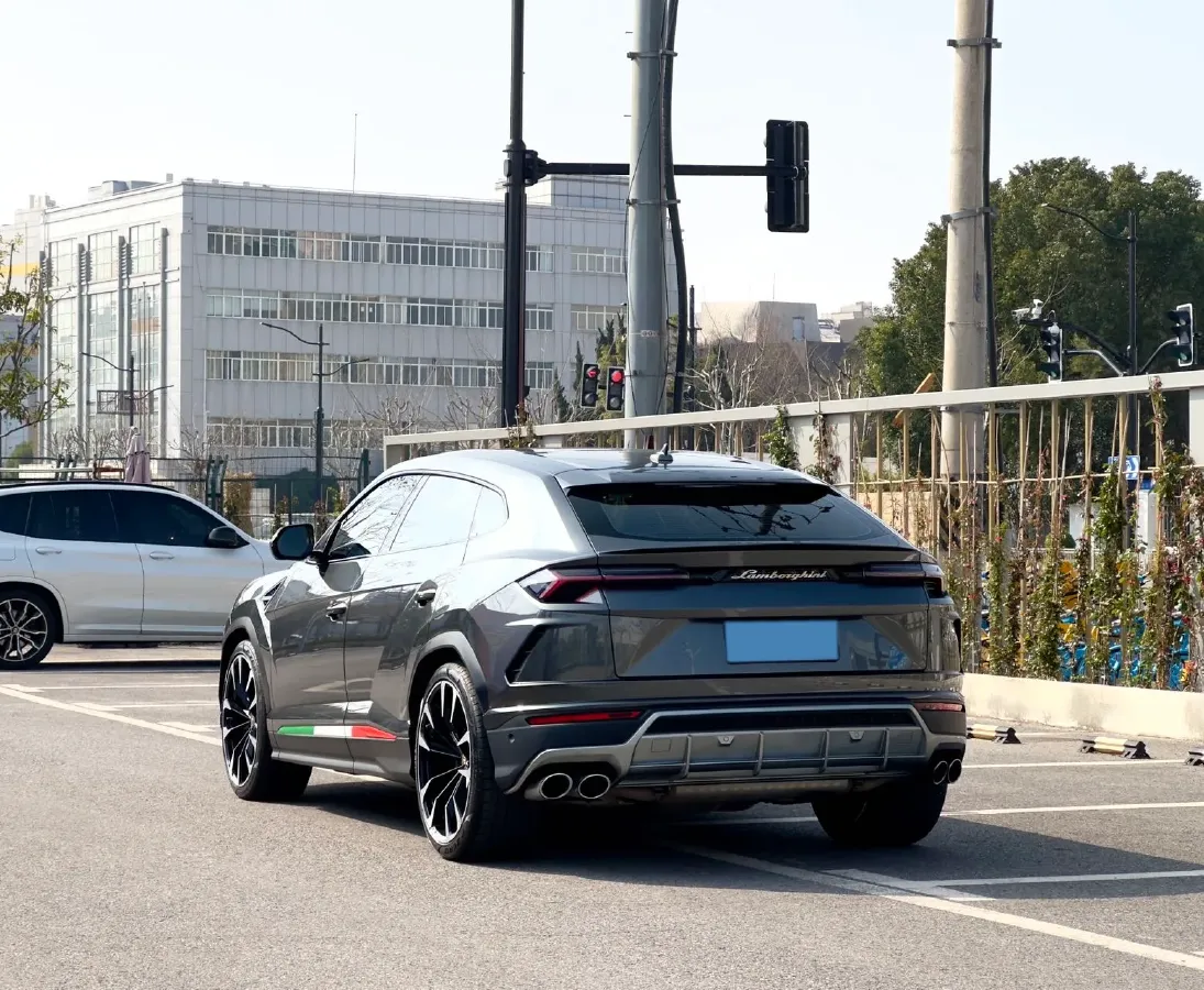2018 Lamborghini Urus 4.0T 650HP V8 8AT,autocango,china used car exporter,china ev exporter,chinese used car exporter,chinese used ev exporter