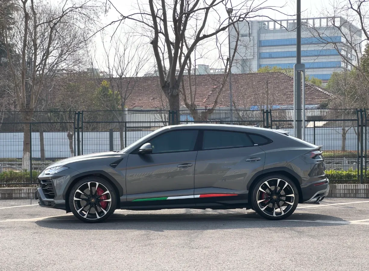 2018 Lamborghini Urus 4.0T 650HP V8 8AT,autocango,china used car exporter,china ev exporter,chinese used car exporter,chinese used ev exporter