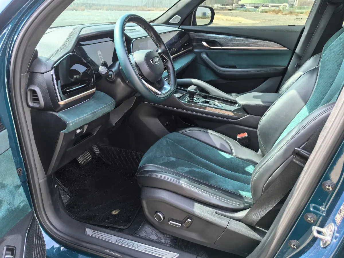 2021 Geely Monjaro 2.0T 218HP L4 7DCT,autocango,china used car exporter,china ev exporter,chinese used car exporter,chinese used ev exporter