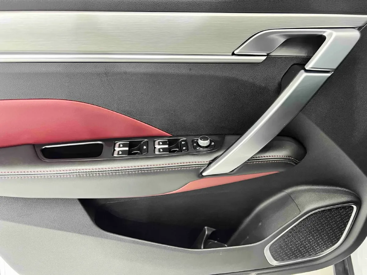 2021 Geely Coolray 1.4T 141HP L4 6DCT,autocango,china used car exporter,china ev exporter,chinese used car exporter,chinese used ev exporter