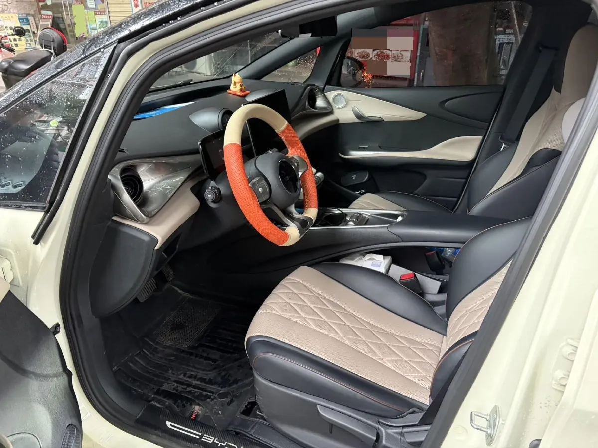 2021 Ford Escort 1.5L 122HP L3 6AT,autocango,china used car exporter,china ev exporter,chinese used car exporter,chinese used ev exporter