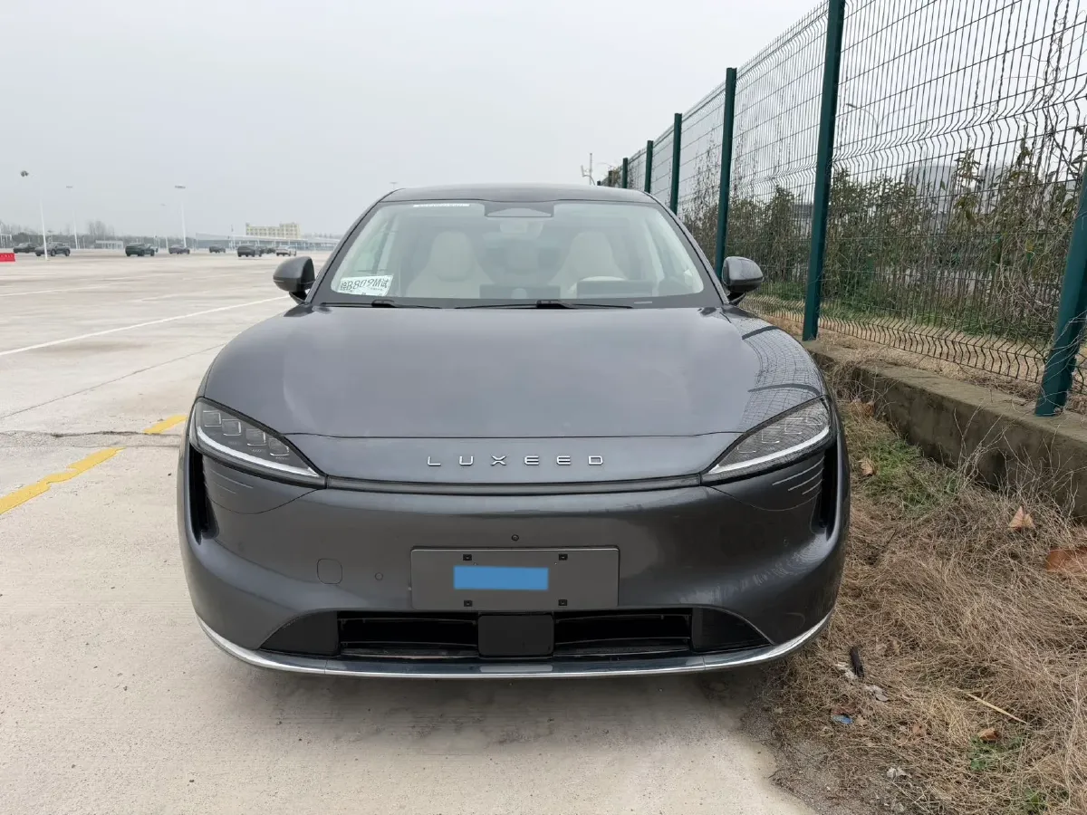 2025 Luxeed R7 REEV 156HP REEV 37KWH,autocango,china used car exporter,china ev exporter,chinese used car exporter,chinese used ev exporter