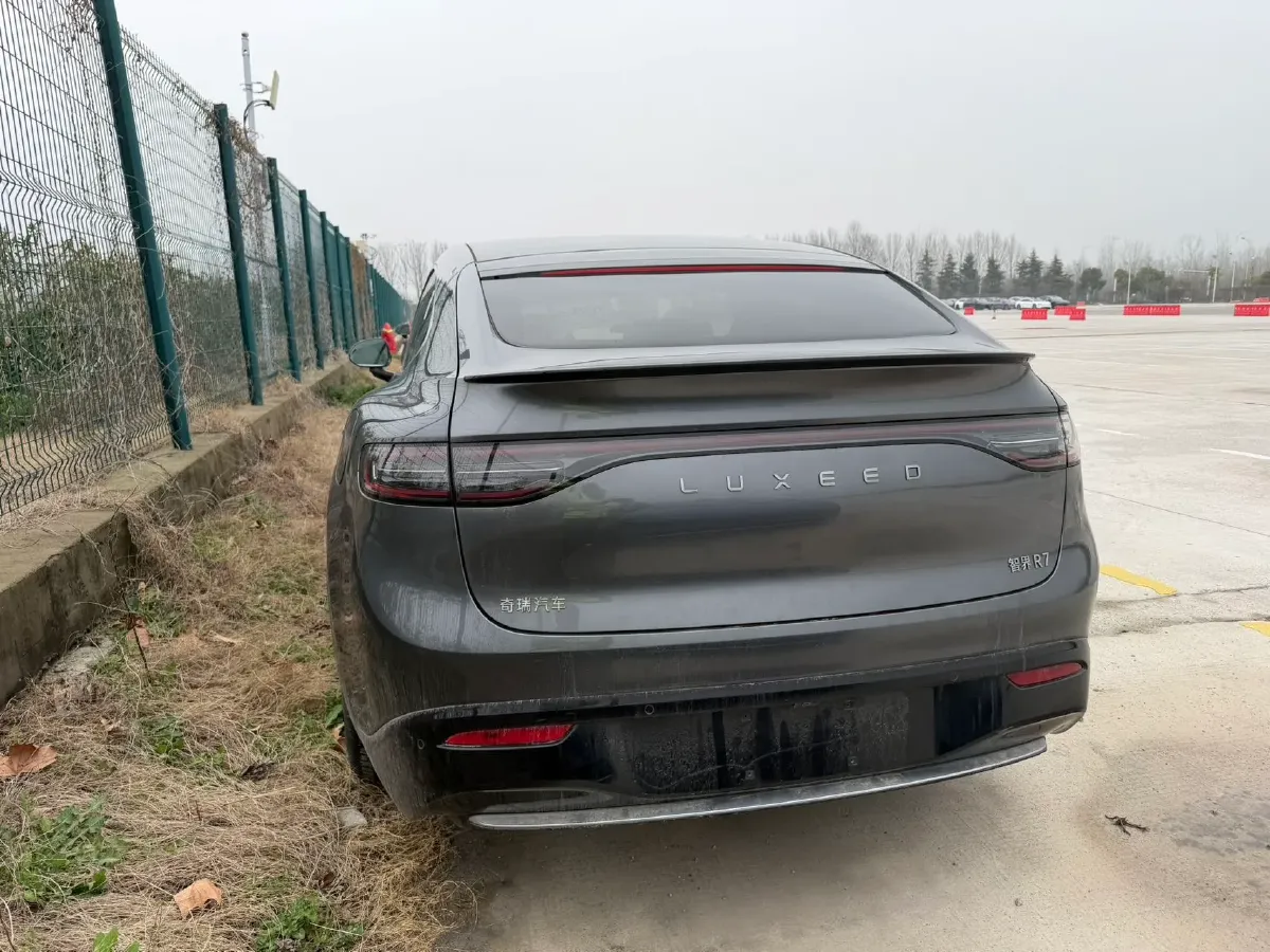 2025 Luxeed R7 REEV 156HP REEV 37KWH,autocango,china used car exporter,china ev exporter,chinese used car exporter,chinese used ev exporter