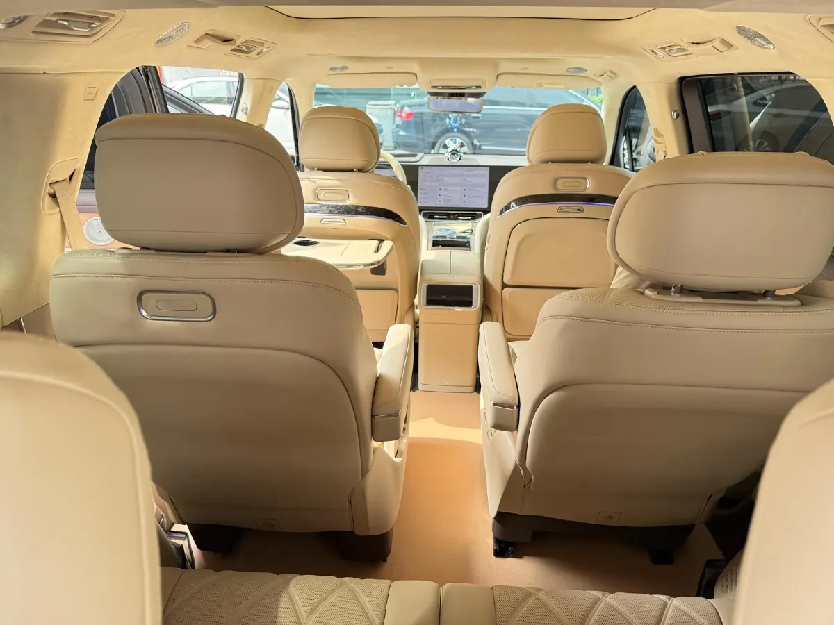 2025 AITO AITO M9 REEV 160HP REEV 52KWH,autocango,china used car exporter,china ev exporter,chinese used car exporter,chinese used ev exporter