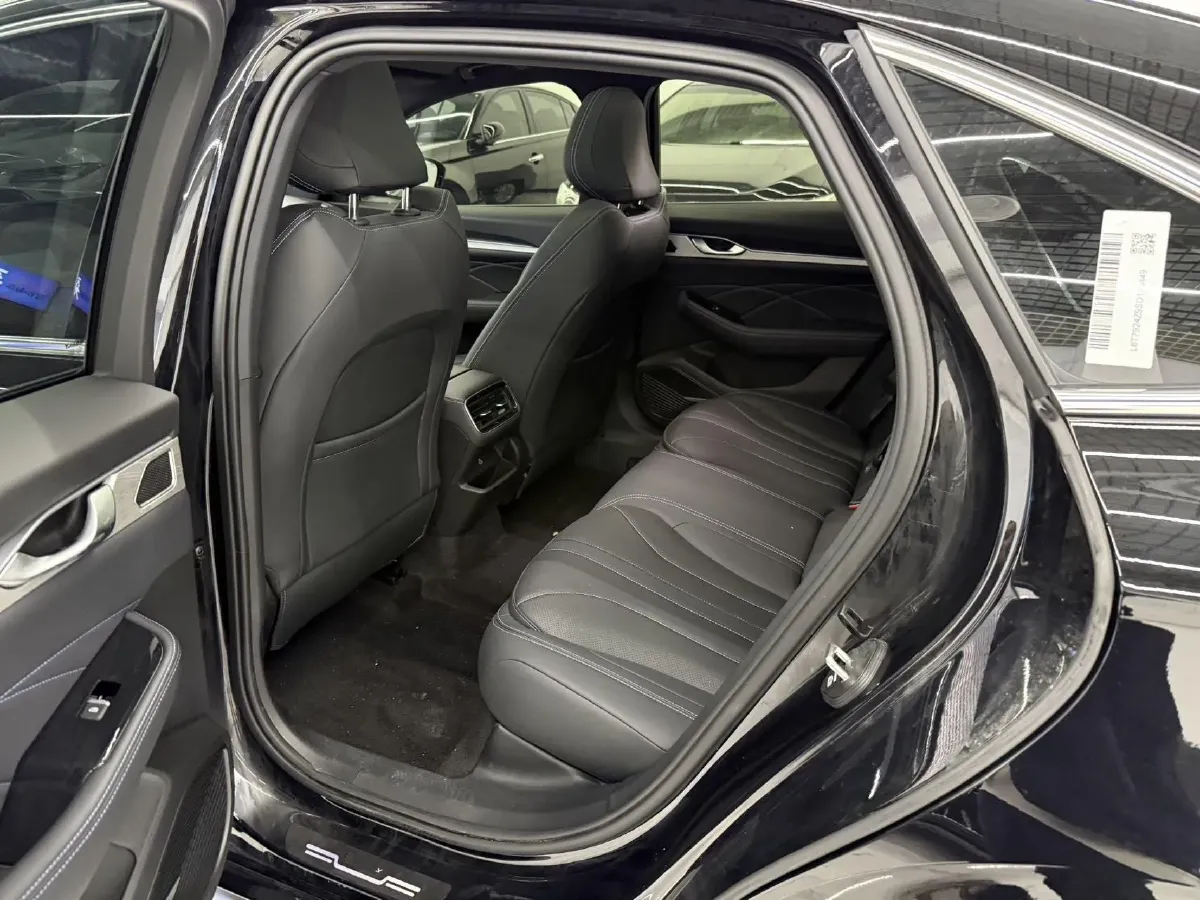 2025 Geely Preface 1.5T 181HP L4 7DCT,autocango,china used car exporter,china ev exporter,chinese used car exporter,chinese used ev exporter