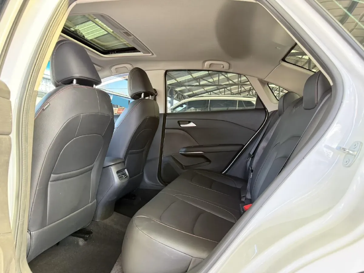 2019 Chevrolet Monza 1.0T 125HP L3 6DCT,autocango,china used car exporter,china ev exporter,chinese used car exporter,chinese used ev exporter