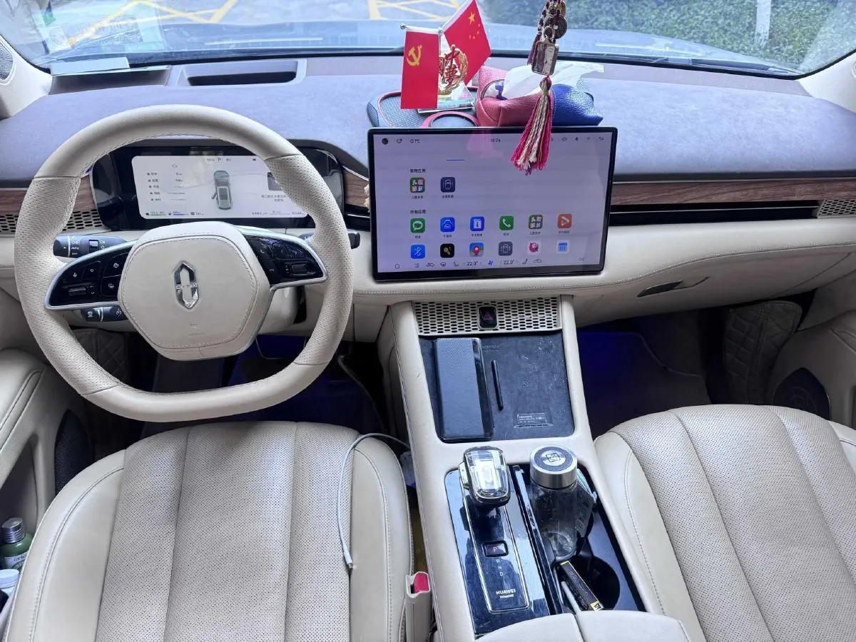 2024 AITO AITO M7 1.5T 152HP L4 REEV 40KWH,autocango,china used car exporter,china ev exporter,chinese used car exporter,chinese used ev exporter