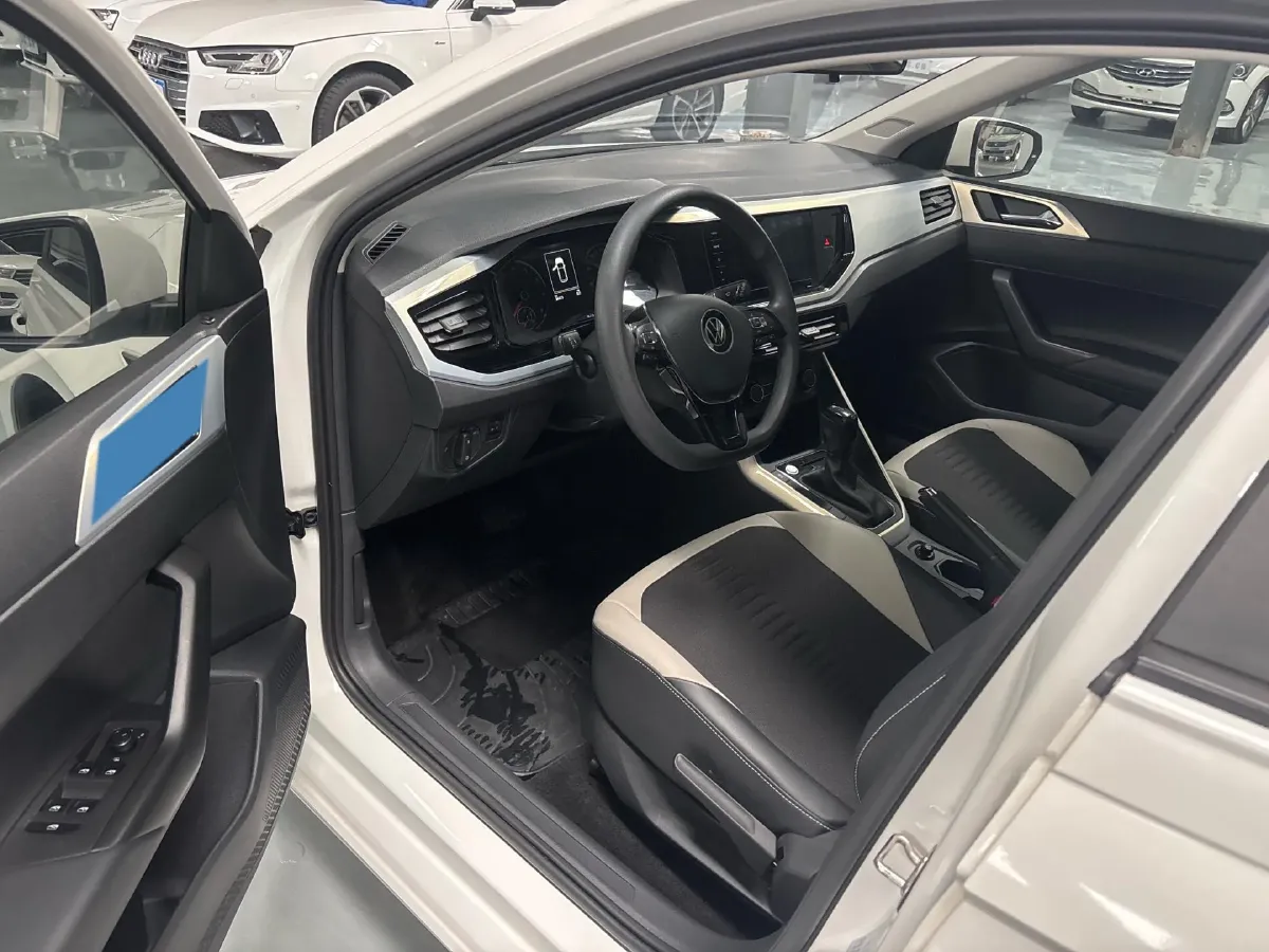 2021 Haval H6 1.5T 169HP L4 7DCT,autocango,china used car exporter,china ev exporter,chinese used car exporter,chinese used ev exporter