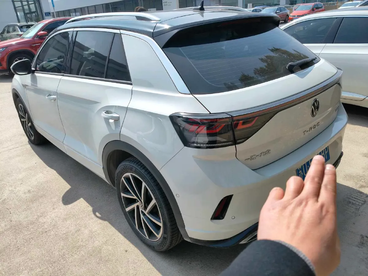 2023 Volkswagen T-Roc 1.5T 160HP L4 7DCT,autocango,china used car exporter,china ev exporter,chinese used car exporter,chinese used ev exporter