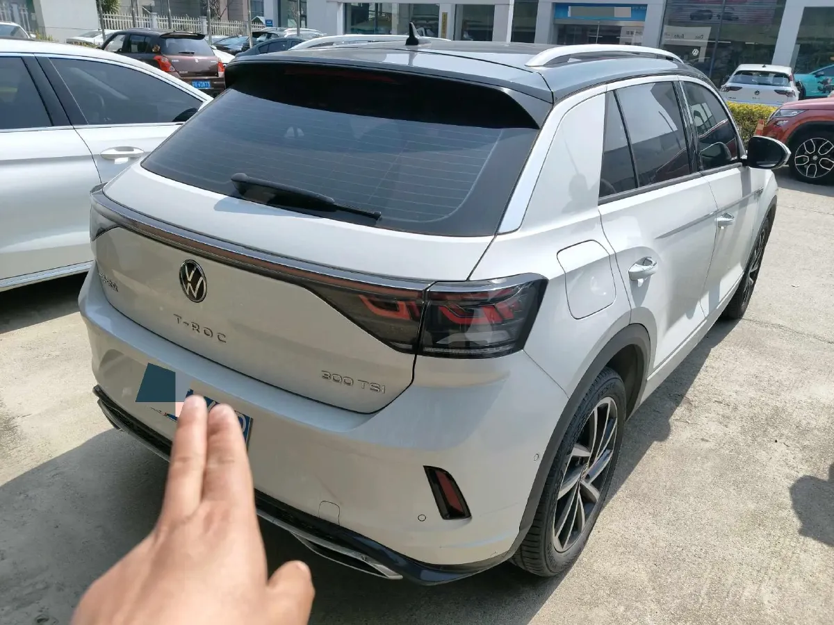 2023 Volkswagen T-Roc 1.5T 160HP L4 7DCT,autocango,china used car exporter,china ev exporter,chinese used car exporter,chinese used ev exporter