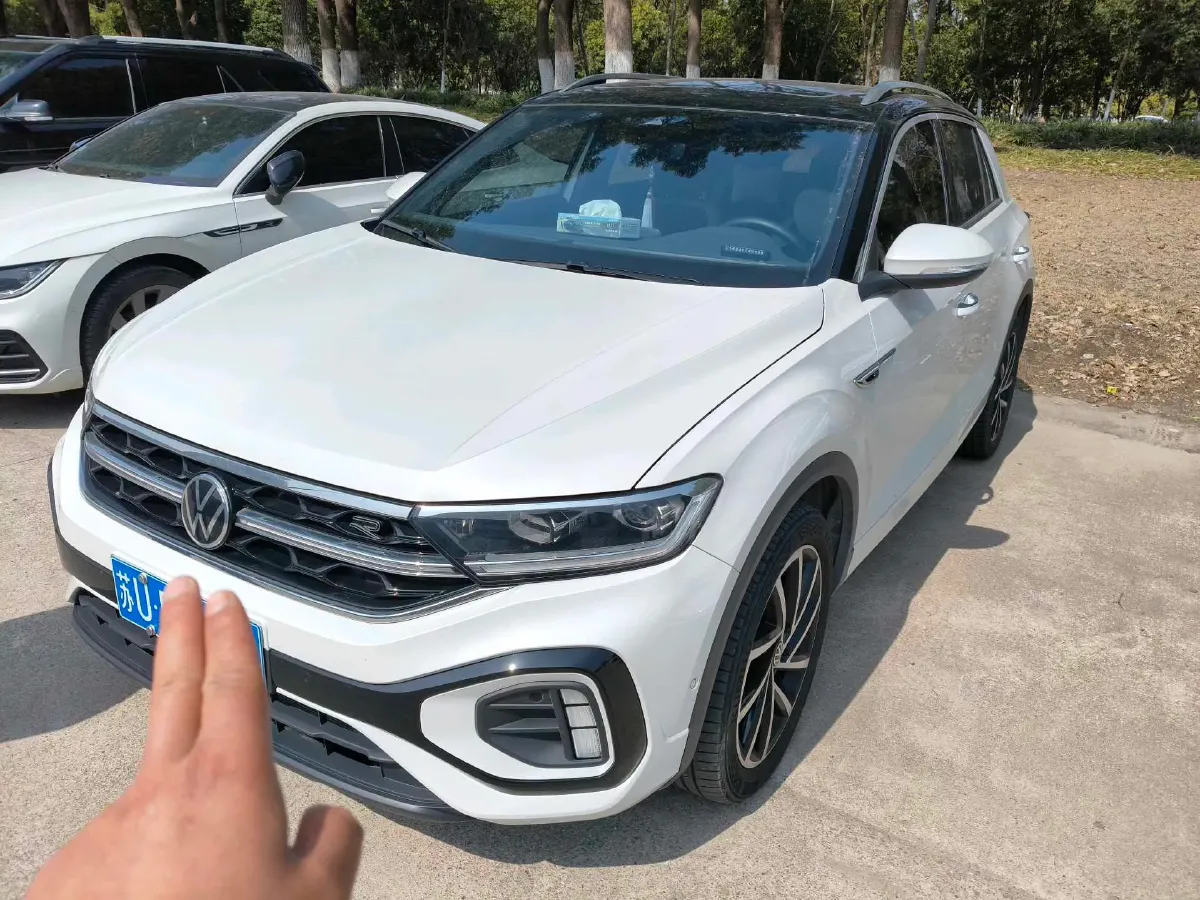 2023 Volkswagen T-Roc 1.5T 160HP L4 7DCT,autocango,china used car exporter,china ev exporter,chinese used car exporter,chinese used ev exporter