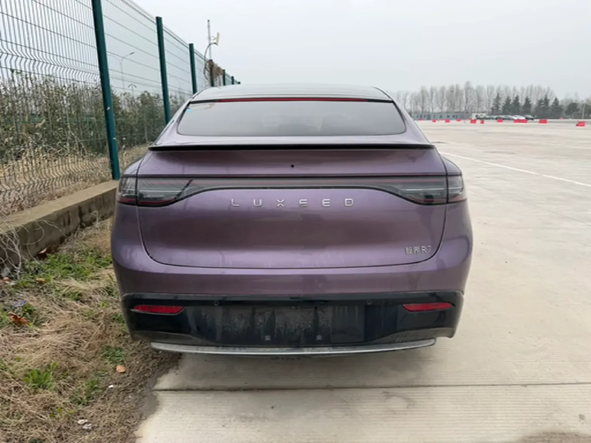 2025 Luxeed R7 REEV 156HP REEV 37KWH,autocango,china used car exporter,china ev exporter,chinese used car exporter,chinese used ev exporter