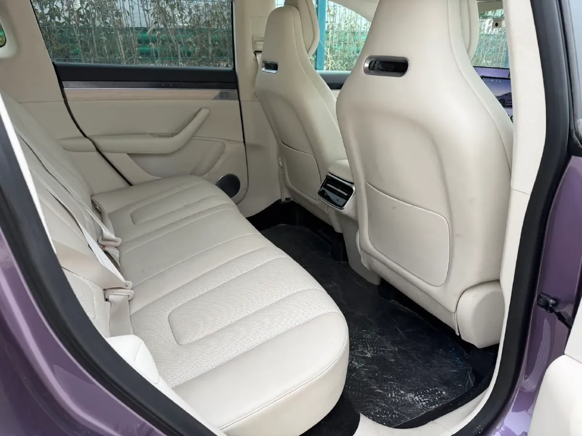 2025 Luxeed R7 REEV 156HP REEV 37KWH,autocango,china used car exporter,china ev exporter,chinese used car exporter,chinese used ev exporter