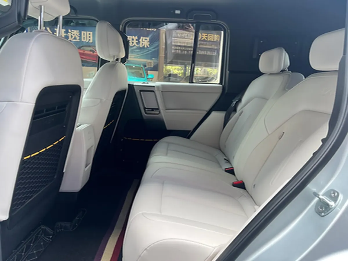 2025 Yufeng Auto Golden Warehouse BEV,autocango,china used car exporter,china ev exporter,chinese used car exporter,chinese used ev exporter