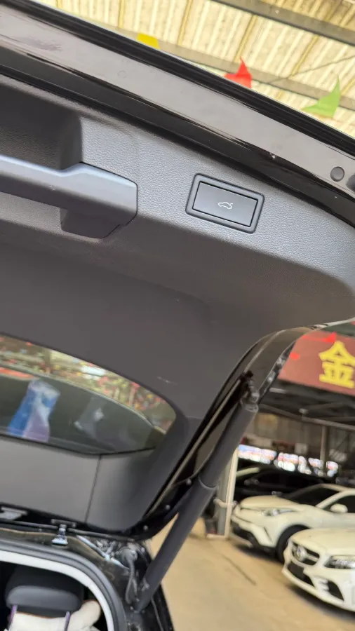 2024 Volkswagen Tiguan L 2.0T 186HP L4 7DCT,autocango,china used car exporter,china ev exporter,chinese used car exporter,chinese used ev exporter