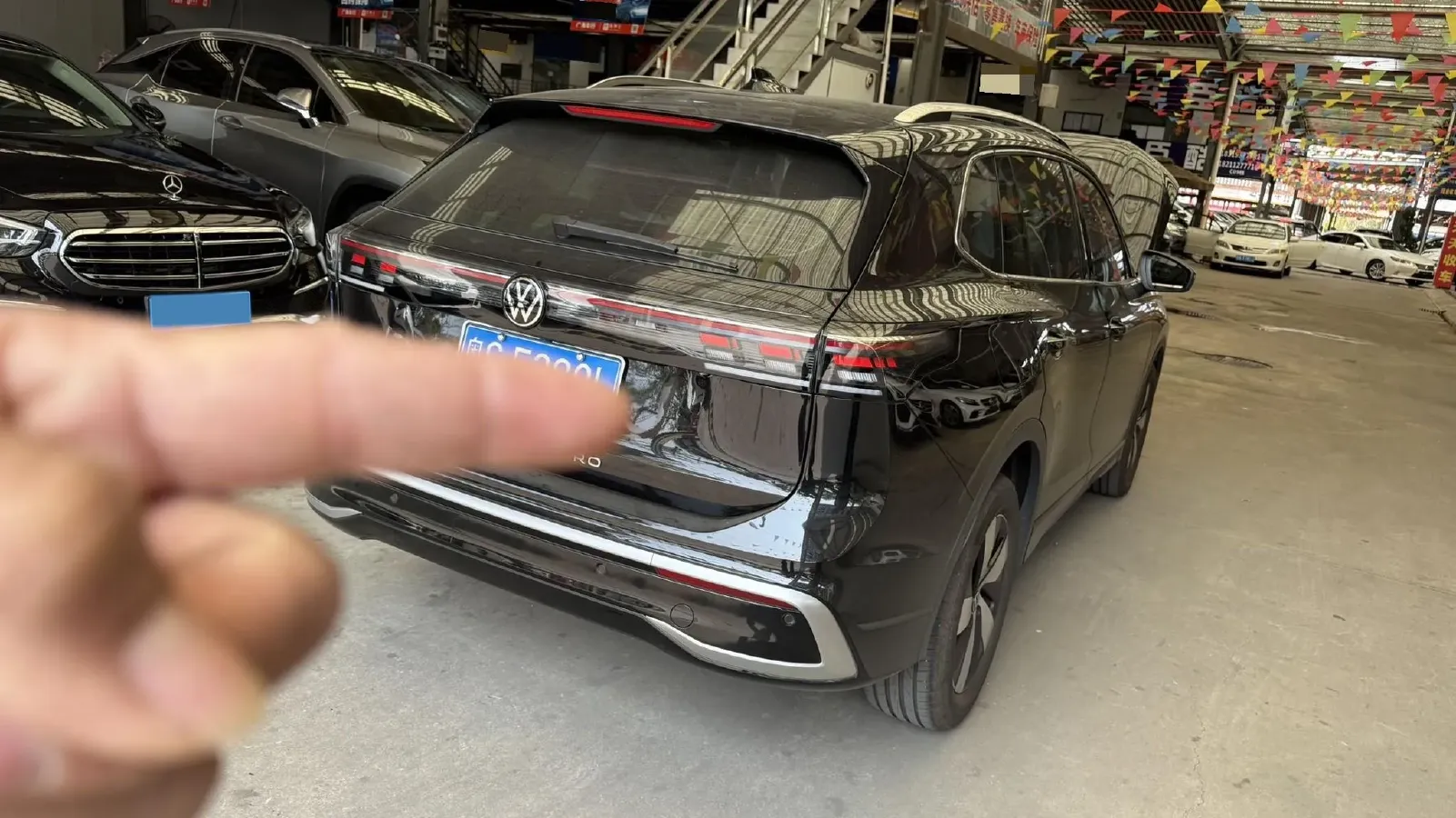 2024 Volkswagen Tiguan L 2.0T 186HP L4 7DCT,autocango,china used car exporter,china ev exporter,chinese used car exporter,chinese used ev exporter